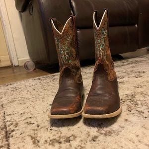 Ariat girl boots